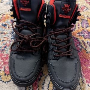 New Supra insulated shoes size 12